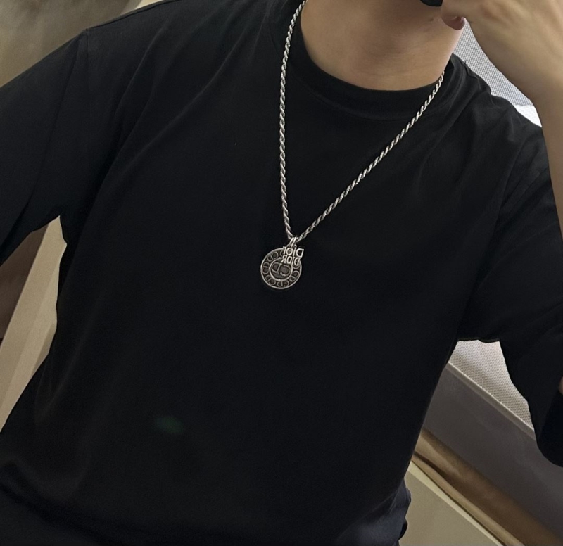 chr1st1an D10r necklaces